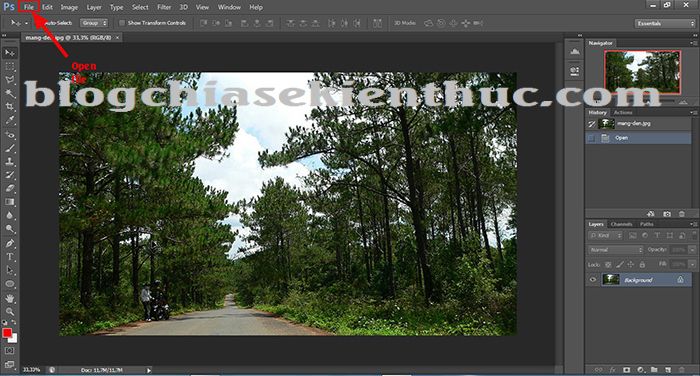 Bạn đã từng bối rối về cách tách hình ảnh phức tạp trong Photoshop? Đừng lo, với kênh Channels trong Photoshop, bạn có thể dễ dàng tách hình ảnh đó một cách chính xác và nhanh chóng. Khám phá những tính năng mới nhất của Photoshop và tạo ra những bức ảnh độc đáo và chuyên nghiệp hơn.